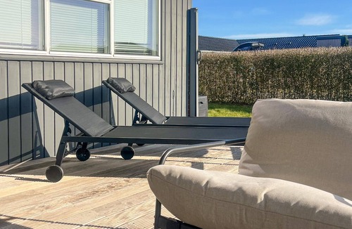 Juelsminde House | Amazing home in Juelsminde with house sea view