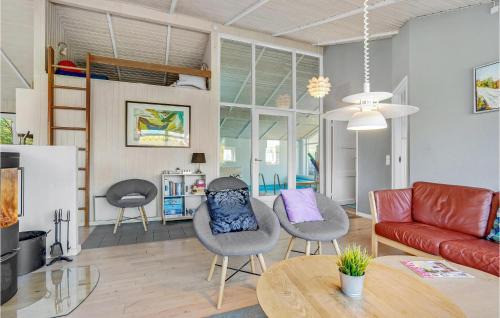 Pøt Strandby House | Amazing Home In Juelsminde With Sauna