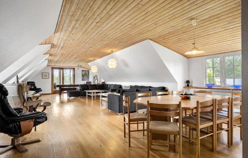 Kjellerup House | Amazing Home In Kjellerup With Sauna
