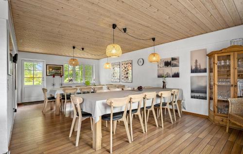Kjellerup House | Amazing Home In Kjellerup With Sauna