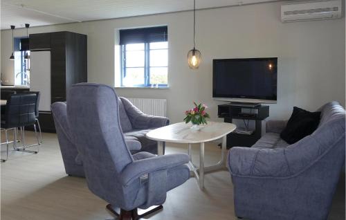 Hasle House | Amazing Home In Klemensker With Wifi