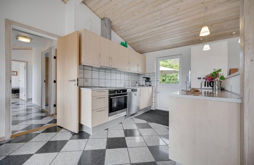 Knebel House | Amazing home in Knebel with WiFi