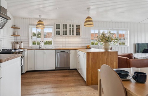 Knebel House | Amazing home in Knebel with WiFi