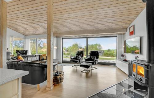 Knebel House | Amazing Home In Knebel With Wifi
