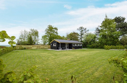 Strøby Egede House | Amazing home in Køge with kitchen