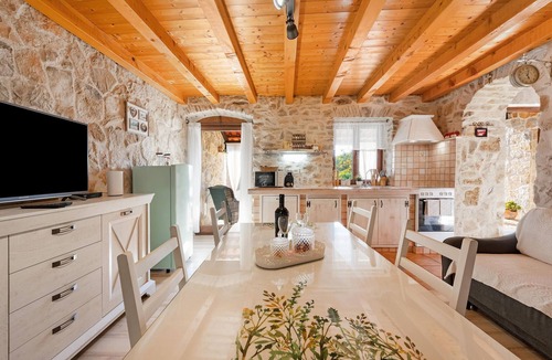 Sibenik House | Amazing home in Konjevrate