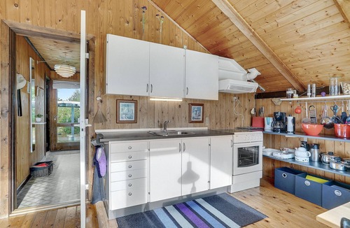 Trend House | Amazing home in Løgstør with WiFi