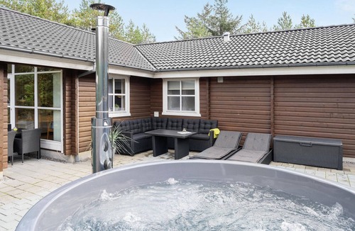 Trend House | Amazing home in Løgstør with sauna
