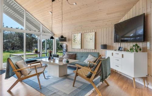 Grønhøj House | Amazing Home In Løkken With Sauna