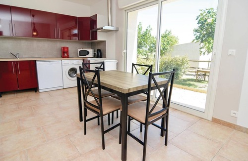 Le Sambuc House | Amazing home in Le Sambuc with WiFi