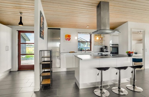 Nr. Lyngby House | Amazing home in Løkken with sauna