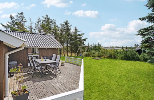 Grønhøj House | Amazing home in Løkken with sauna