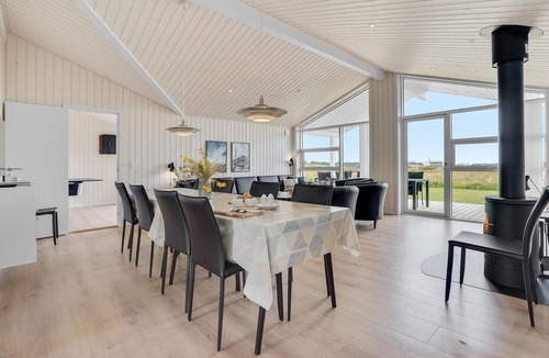 Nr. Lyngby Strand House | Amazing home in Løkken with kitchen