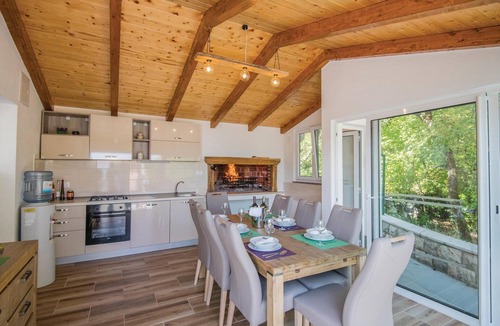 Lokvicici House | Amazing home in Lokvicici