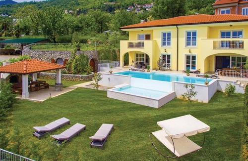 Lovran House | Amazing home in Lovran with sauna