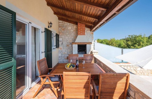 Lovrecica House | Amazing home in Lovrecica