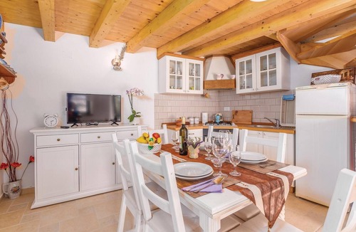 Cres House | Amazing home in Lubenice with WiFi