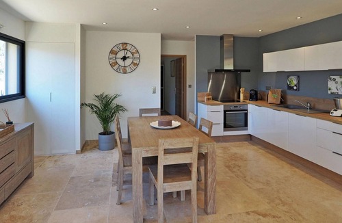 Maillane House | Amazing home in Maillane