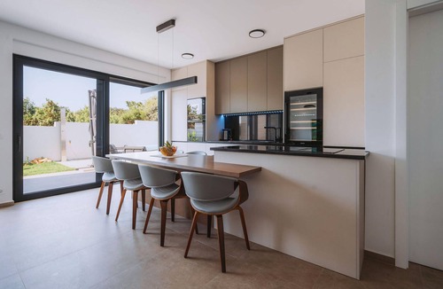 Kolan House | Amazing home in Mandre