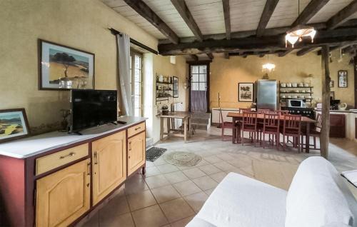 Marsac-sur-Don House | Amazing Home In Marsac Sur Don With Wifi