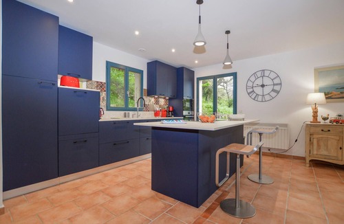 Nessa House | Amazing home in Nessa with private swimming pool, can be inside or outside