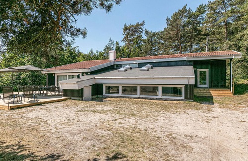 Bedegaard House | Amazing home in Nexø with sauna