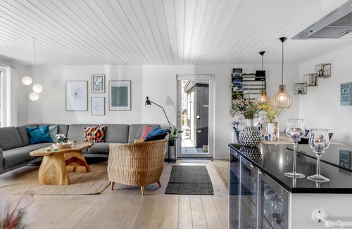 Balka Strand House | Amazing home in Nexø with kitchen