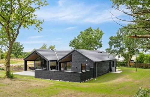 Saksild Strand House | Amazing home in Odder with sauna