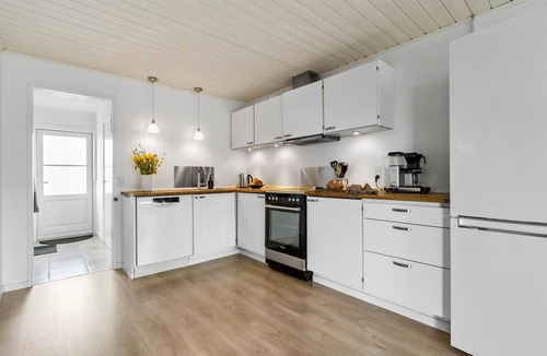 Olsted House | Amazing home in ølsted with kitchen