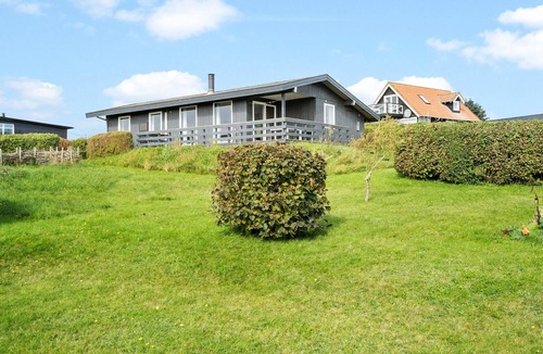 Ronbjerg House | Amazing home in øster assels with WiFi