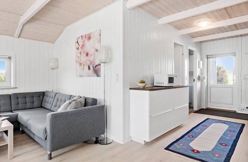 Hasmark Strand House | Amazing home in Otterup with WiFi