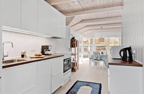 Hasmark Strand House | Amazing home in Otterup with WiFi