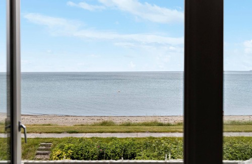Hasmark Strand House | Amazing home in Otterup with WiFi