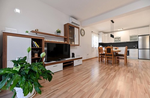 Pakostane House | Amazing home in Pakostane
