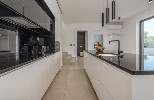 Kraj House | Amazing home in Pasman