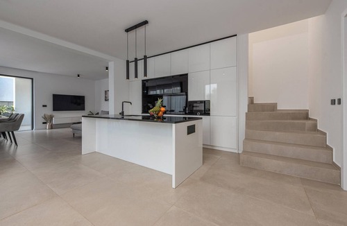 Kraj House | Amazing home in Pasman