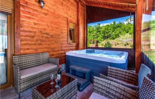 Perusic House | Amazing Home In Perusic With Sauna