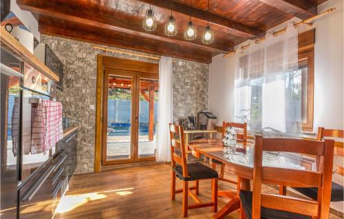 Perusic House | Amazing Home In Perusic With Sauna