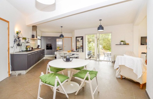 Pigna House | Amazing home in Pigna with kitchen