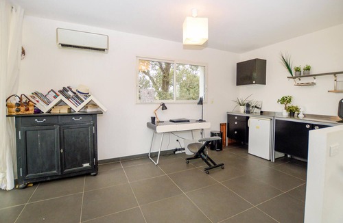 Pigna House | Amazing home in Pigna with kitchen