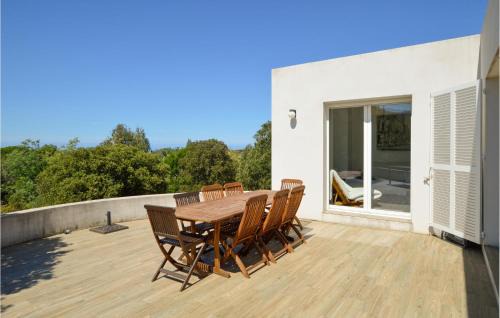 Pigna House | Amazing Home In Pigna With Kitchen