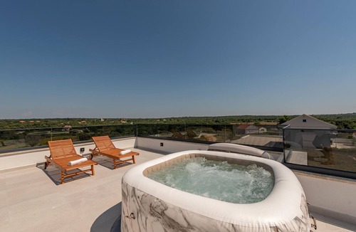 Poljica House | Amazing home in Poljica Brig