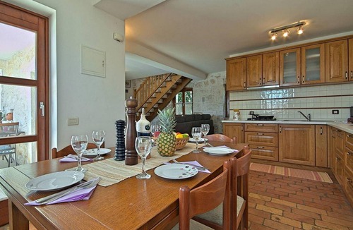 Fuskulin House | Amazing home in Porec