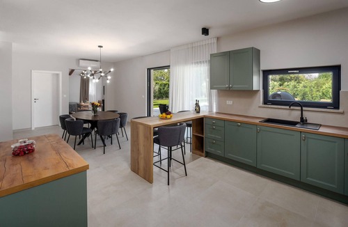 Musalez House | Amazing home in Porec with WiFi