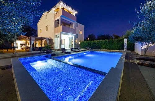 Velim House | Amazing home in Radasinovci with sauna