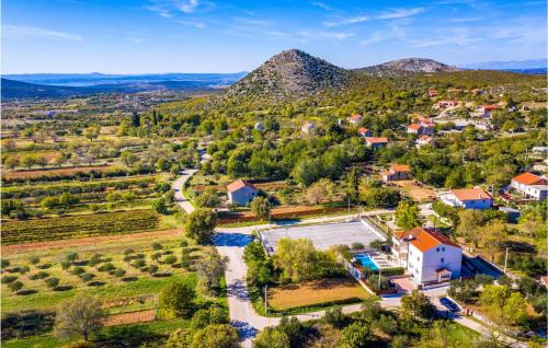 Velim House | Amazing Home In Radasinovci With Sauna