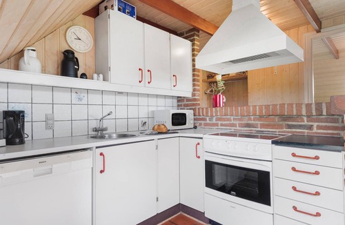 Klegod Strand House | Amazing home in Ringkøbing with kitchen