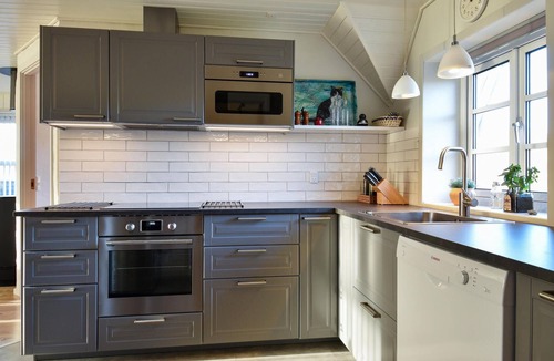 Kryle House | Amazing home in Ringkøbing with kitchen