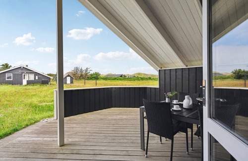 Houvig House | Amazing home in Ringkøbing with sauna