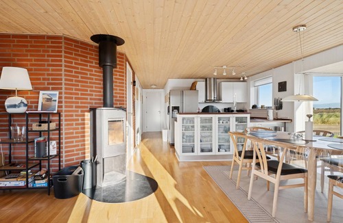Houvig Strand House | Amazing home in Ringkøbing with sauna
